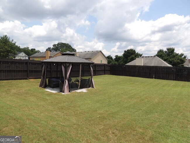 Building Photo - 325 McGiboney Ln