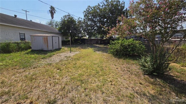 Building Photo - 205 S Doherty Ave