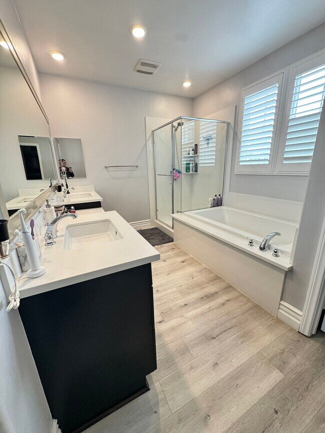 Building Photo - 3274 E Denali Dr