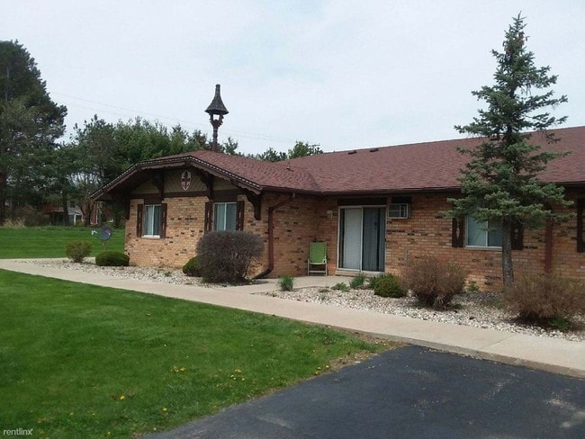 Building Photo - 1 br, 1 bath  - Caro Alpine South Apartments