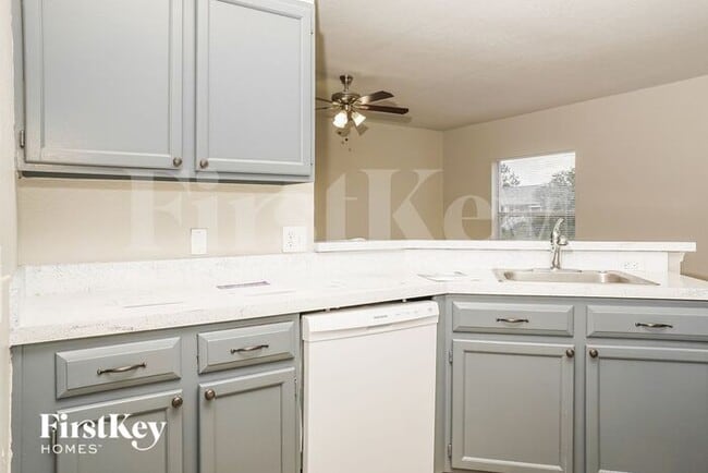 Building Photo - 2999 Ponce De Leon Blvd