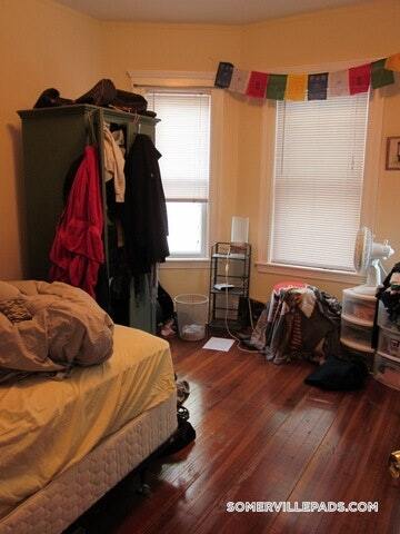 Building Photo - 81 Newbury St