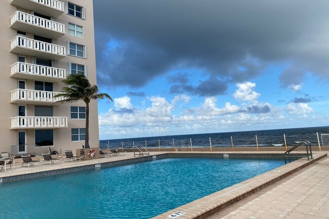 Building Photo - 3450 S Ocean Blvd