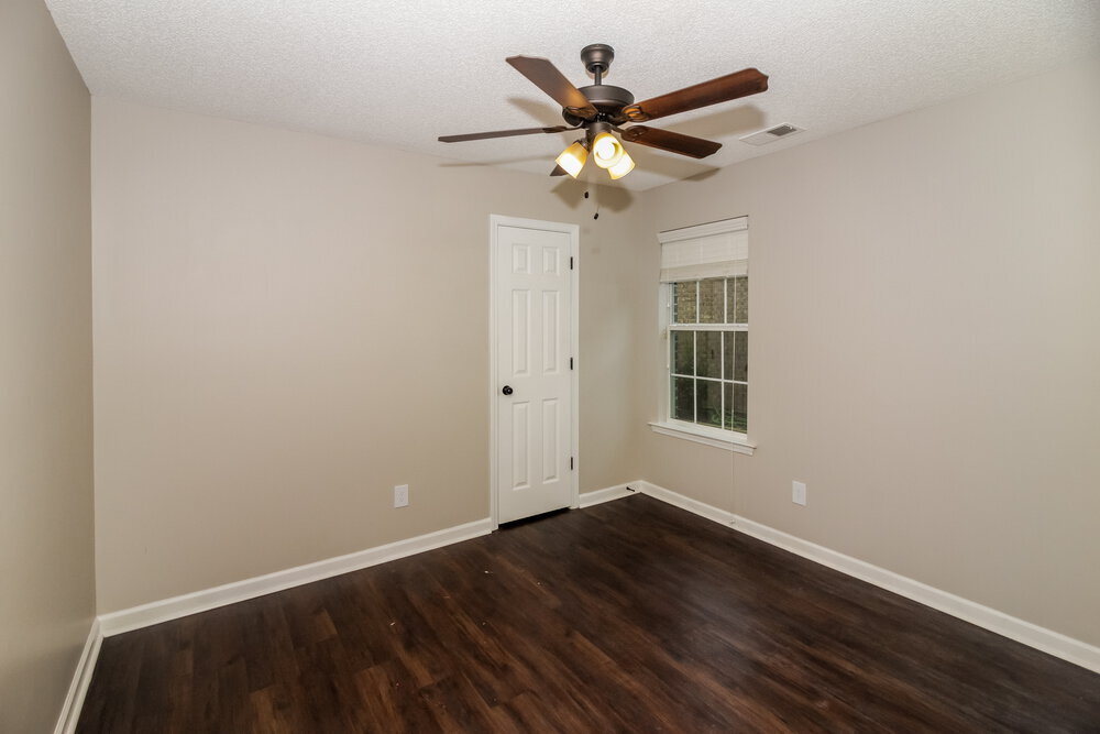Building Photo - 7317 Green Ash Dr