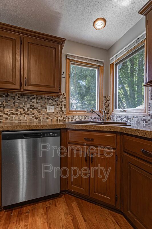 Building Photo - 14651 W 141st Dr