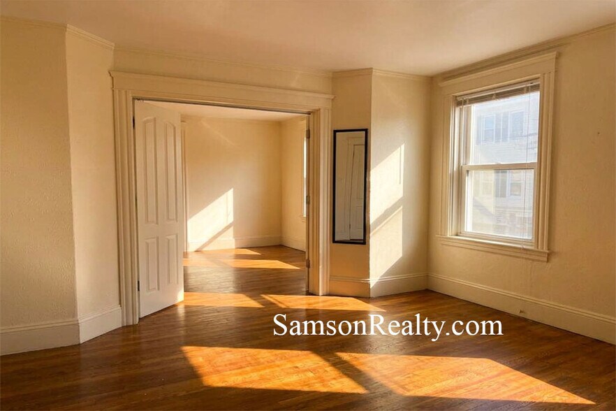 Building Photo - 67 Slater Ave