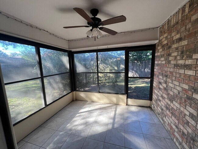 Building Photo - Pensacola - Windermere - 3 Bedroom, 2 Bath...