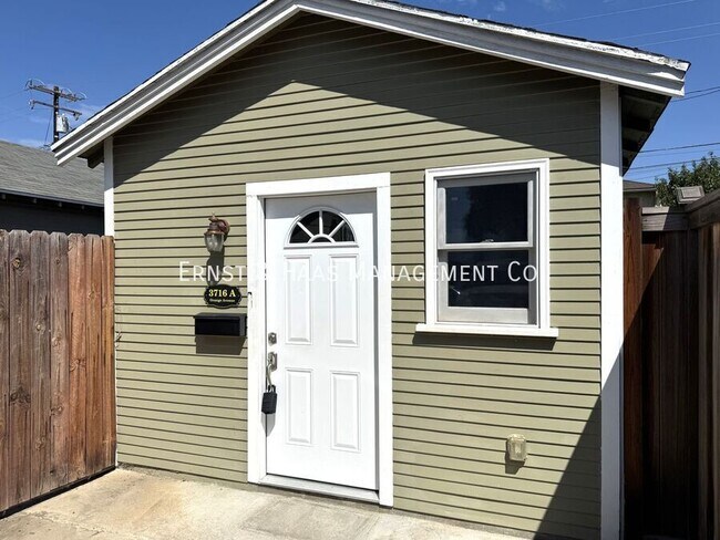 Building Photo - 3716 Orange Ave