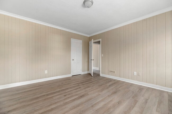 Building Photo - 804 Townsend Ave