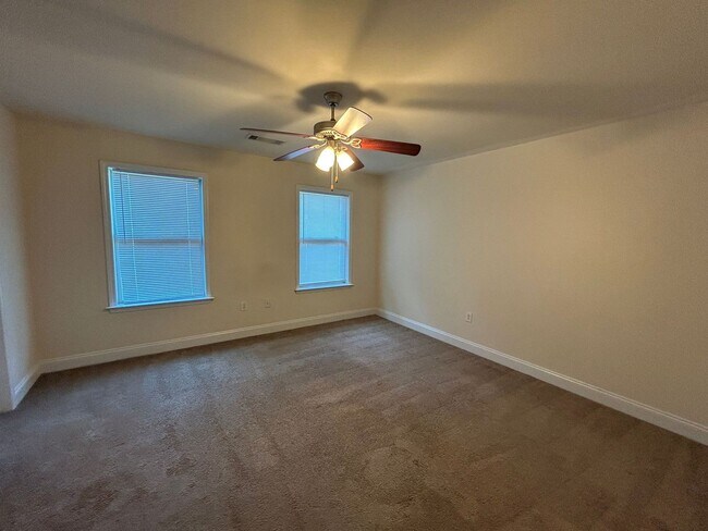 Building Photo - 156 Strickland Ave