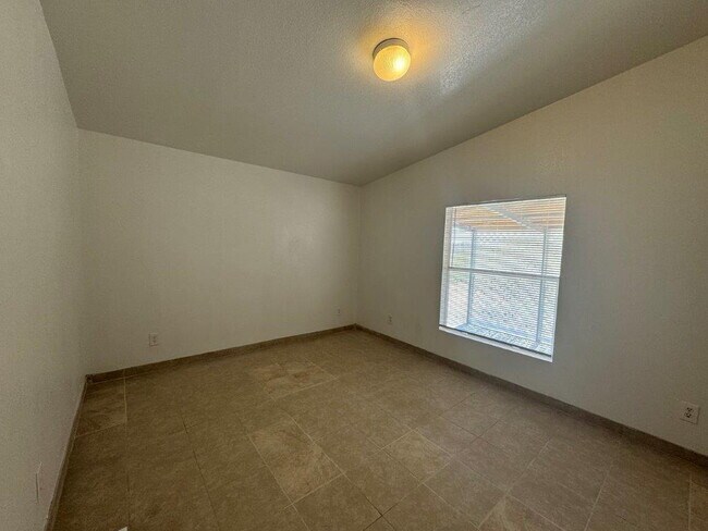 Building Photo - 3-Bed, 2-Bath Lucerne Valley Home with Spacious 1,512 sq ft Layout!"