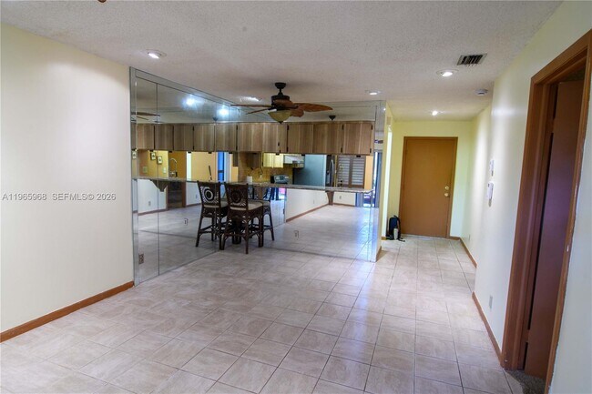 Building Photo - 8044 NW 41 Ct