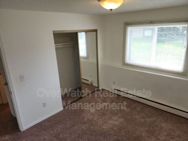 Building Photo - 4200 Florina St