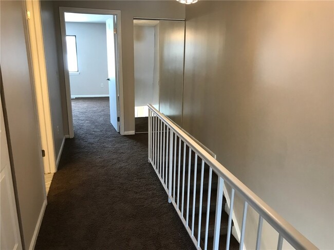 Building Photo - 265 Bay Village Dr