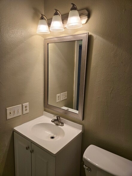 Building Photo - 20700 Bonanza