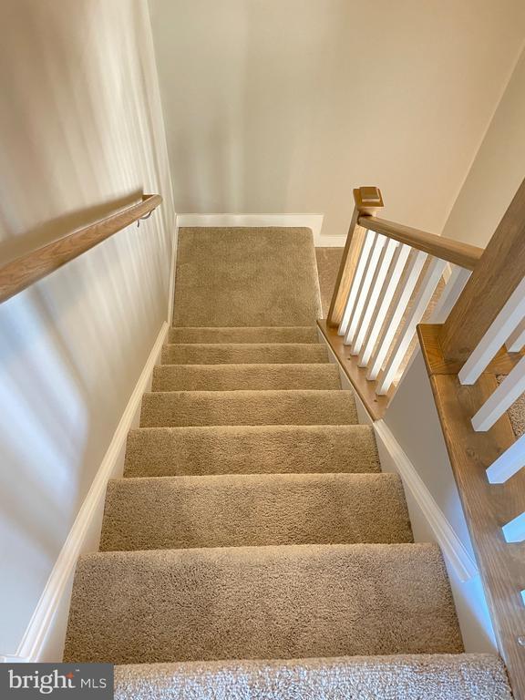 Building Photo - 42589 Burbank Terrace