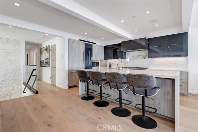 Building Photo - 1208 The Strand