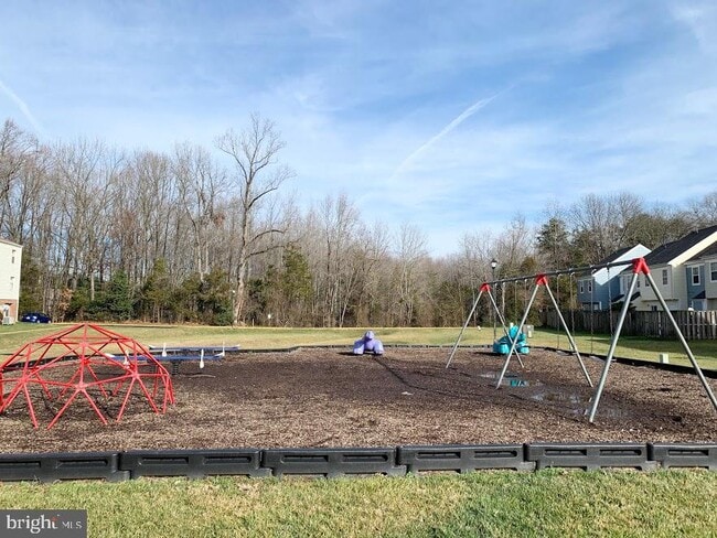 Building Photo - 200 Chesterfield Ln