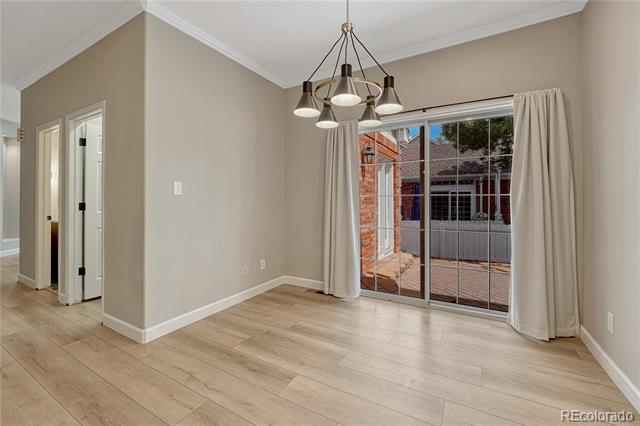 Building Photo - 9885 Greensview Cir