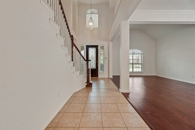 Building Photo - 3104 Angus Dr