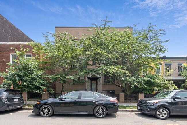Building Photo - Spacious and Light Filled One Bedroom in Petworth with Parking!