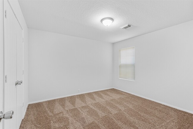 Building Photo - 3311 Jib Ct