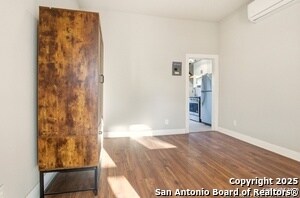 Building Photo - 207 Woodby Ct