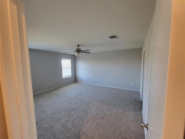 Building Photo - 5804 Grampian Cove