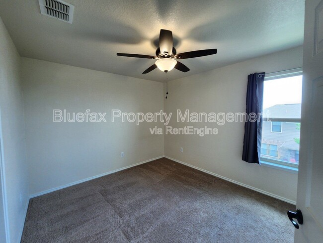 Building Photo - 11423 Sea Gull Ct