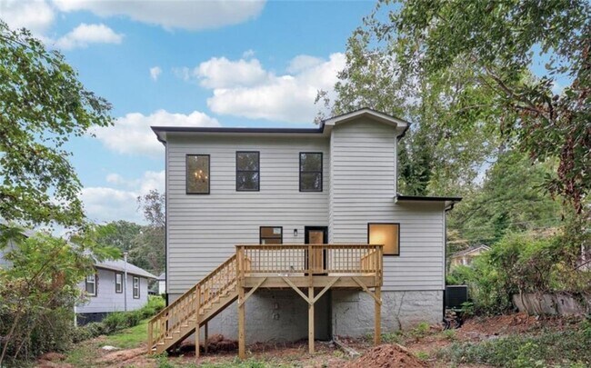 Building Photo - 1713 North Avenue NW