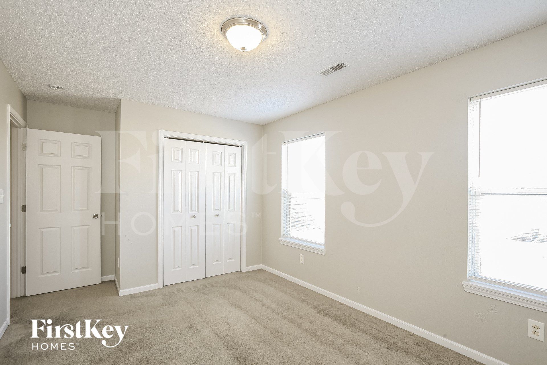 Building Photo - 1451 Round Lake Rd