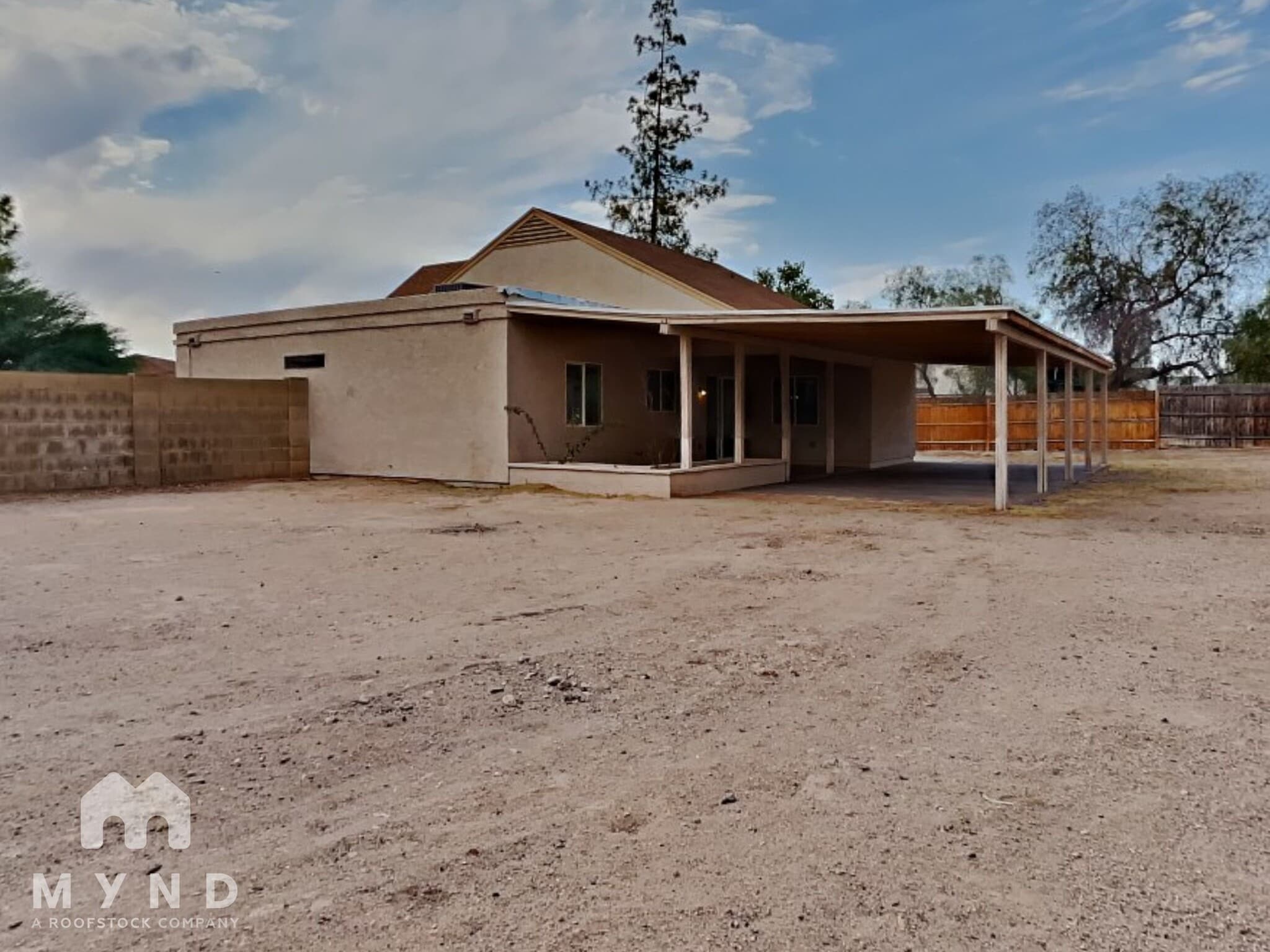 Building Photo - 11220 N 72nd Dr