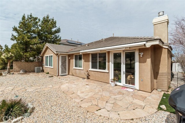 Building Photo - 4108 Club Vista Dr