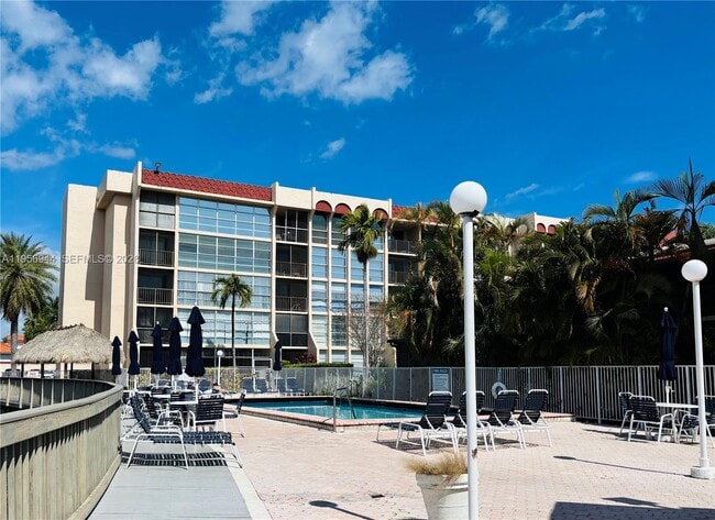 Building Photo - 2001 Atlantic Shores Blvd