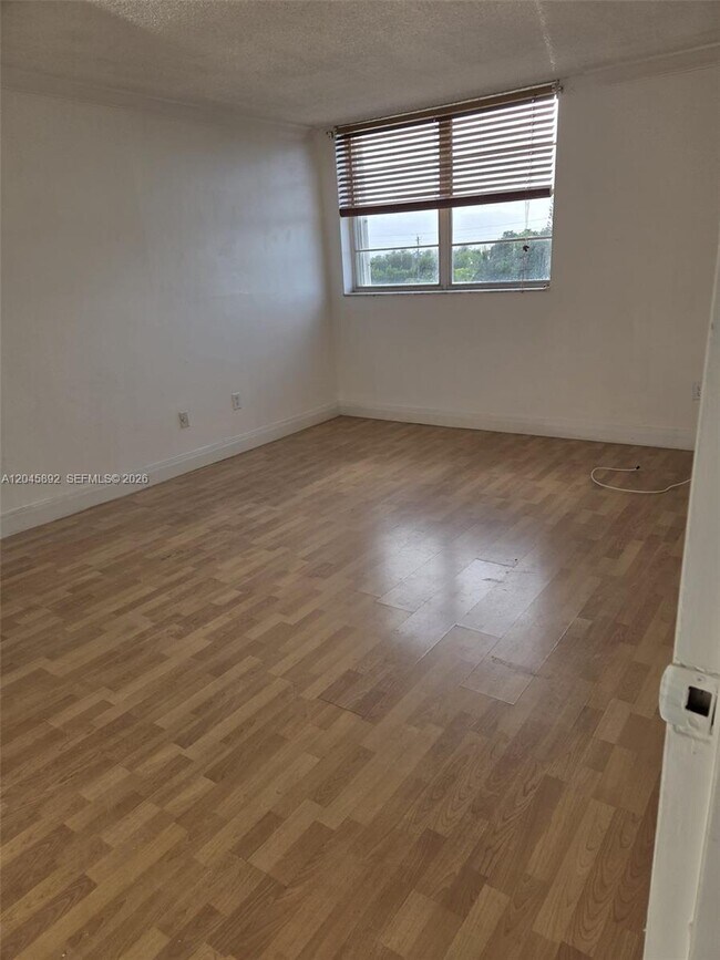 Building Photo - 7900 Tatum Waterway Dr