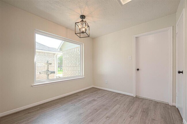 Building Photo - 416 Heatherwood Ct