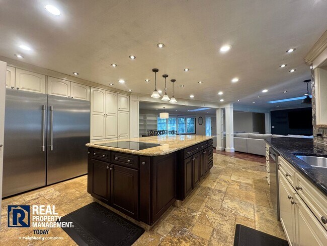 Building Photo - Beautifully Updated 3 Bedroom Rambler!