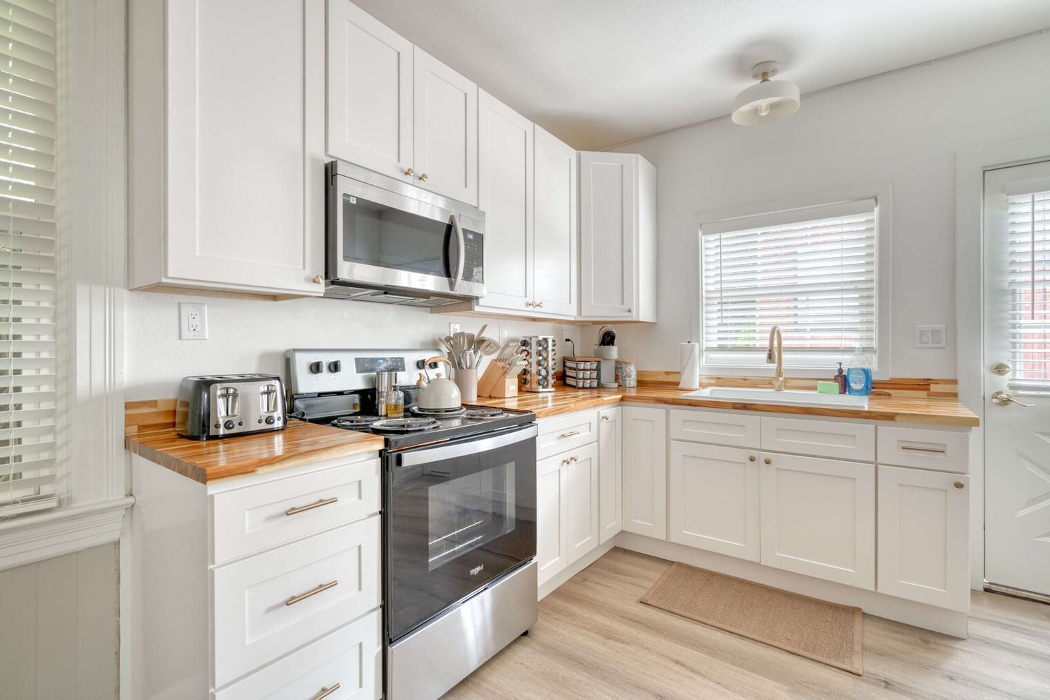 Building Photo - 4128 N Montana Ave