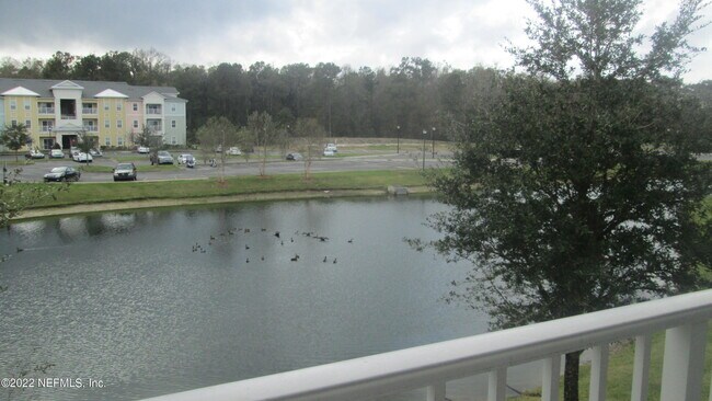 Building Photo - 8226 Green Parrot Rd