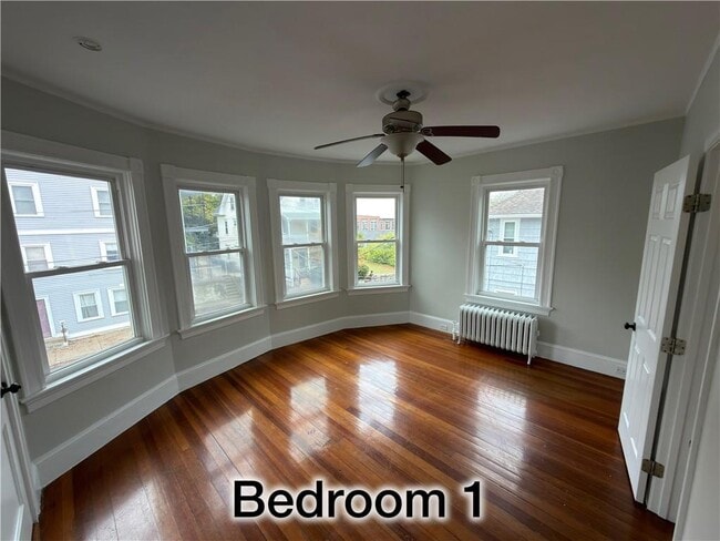 Building Photo - 38 Rebekah St