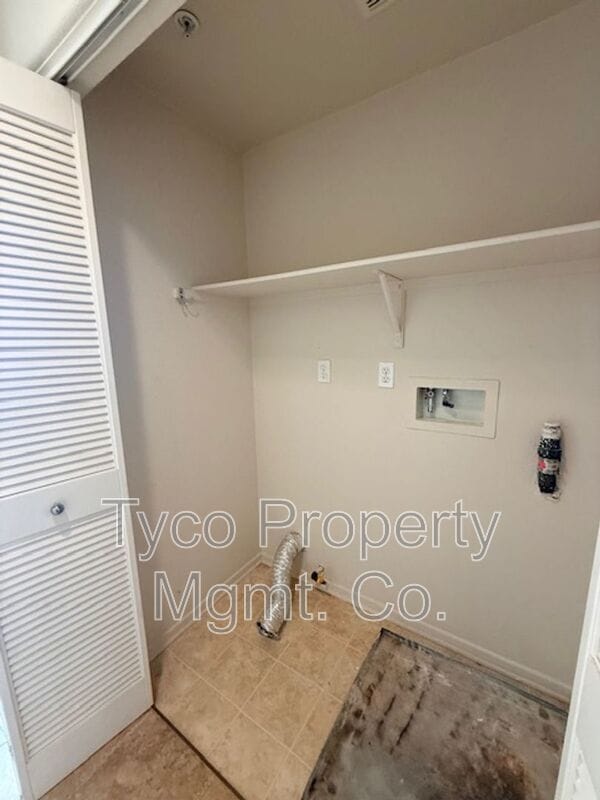 Building Photo - 1936 Caminito Alcala