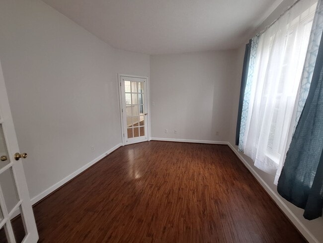 Building Photo - York County