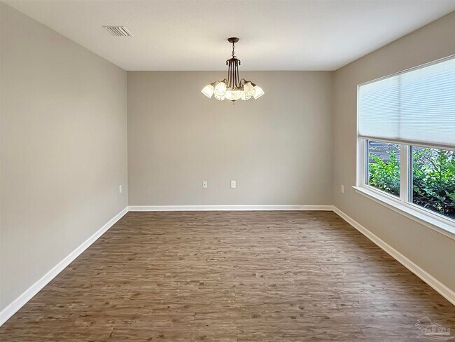 Building Photo - 5777 Blackhorse Cir