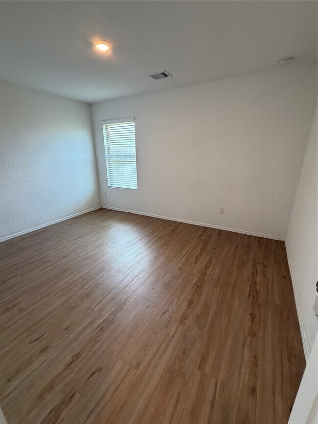 Building Photo - 27006 Winward Crk Trl