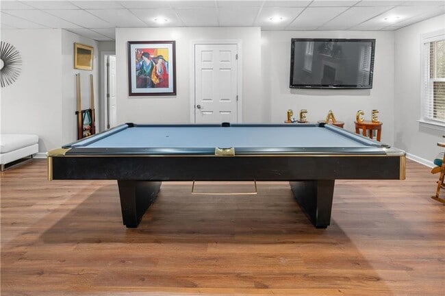 Building Photo - 460 Peyton Rd SW