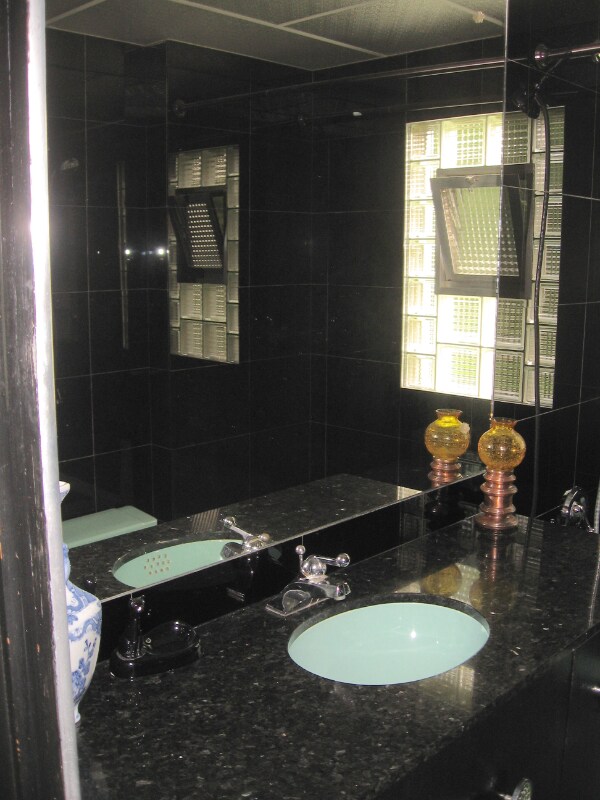 Building Photo - 3746 Fairview Ave