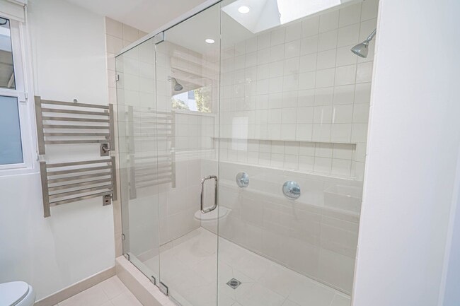 Building Photo - COMING SOON! 3 Bedroom Home for Rent in West Hollywood!
