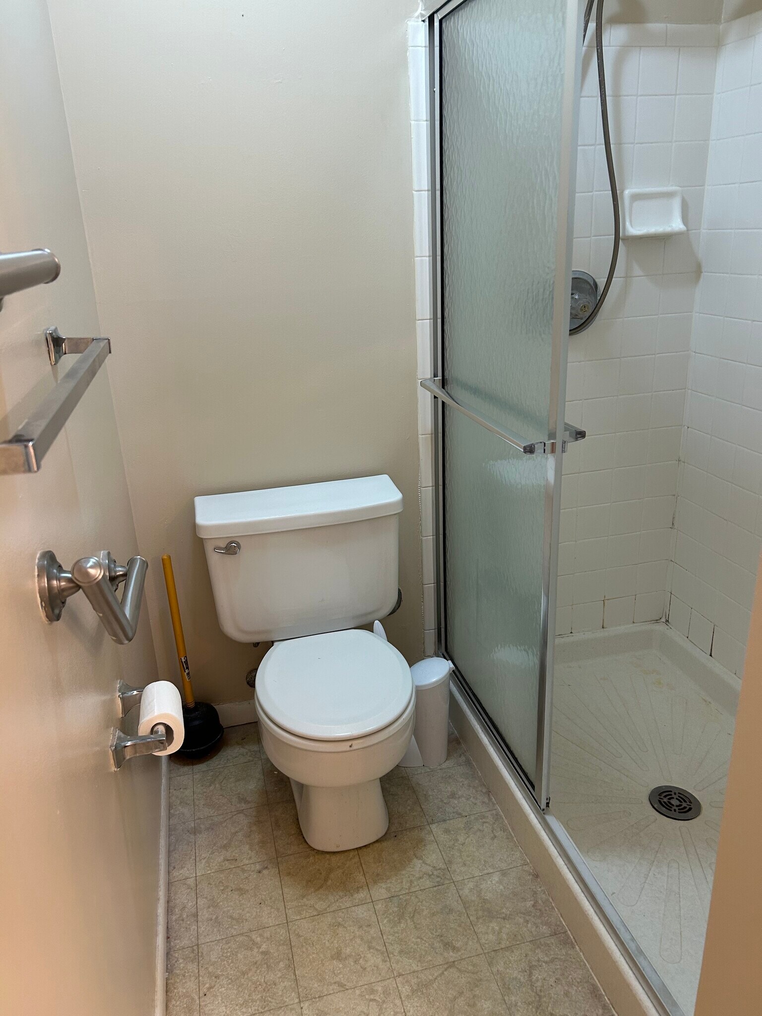Master bath with shower - 12 Mallard Glen Dr