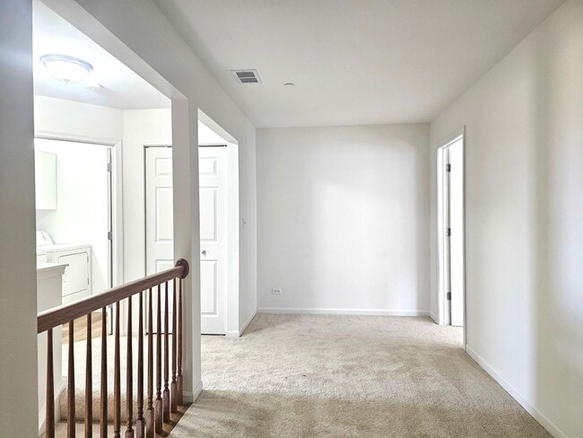 Building Photo - 171 Willoughby Ct