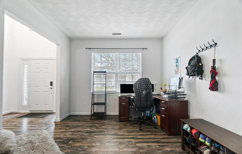 Building Photo - 4212 Periwinkle Ct